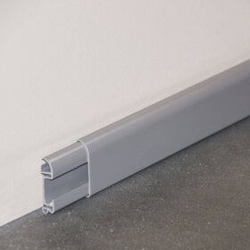 Plinthe cimaise PVC en gris avec dimensions